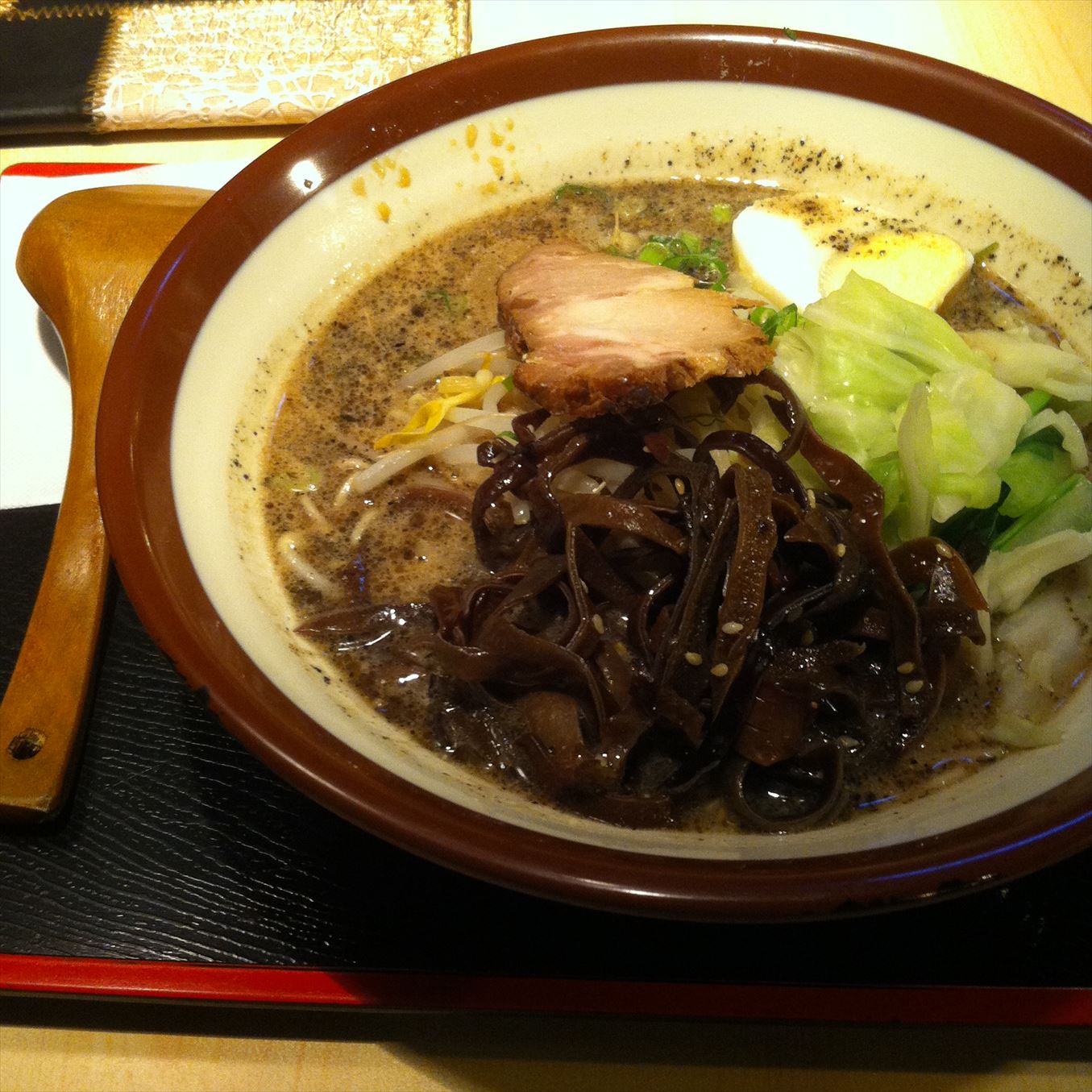【グルメ】豚骨九州ラーメン「剣麺」
